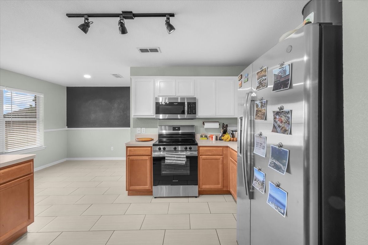 6926 Meadow Bend Drive Arlington TX 76002
