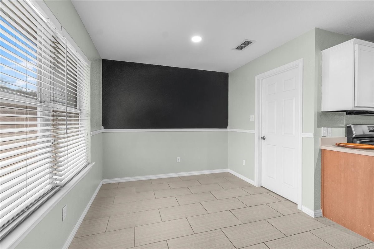 6926 Meadow Bend Drive Arlington TX 76002