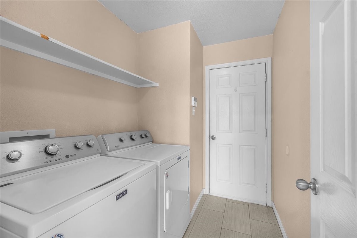 6926 Meadow Bend Drive Arlington TX 76002