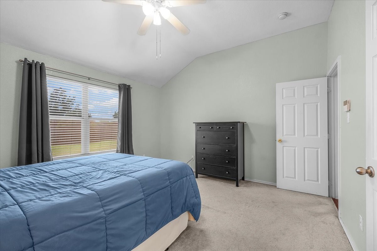 6926 Meadow Bend Drive Arlington TX 76002