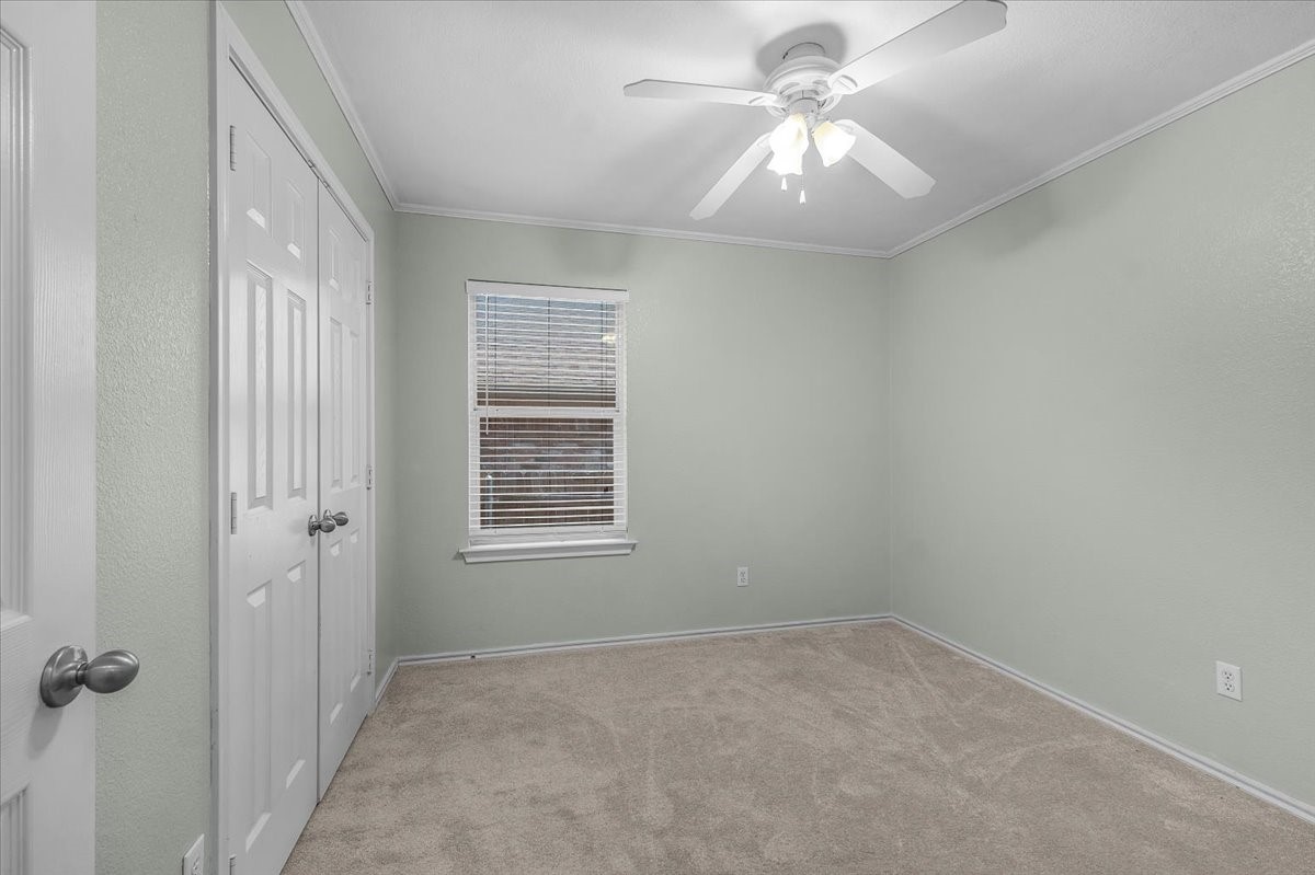 6926 Meadow Bend Drive Arlington TX 76002