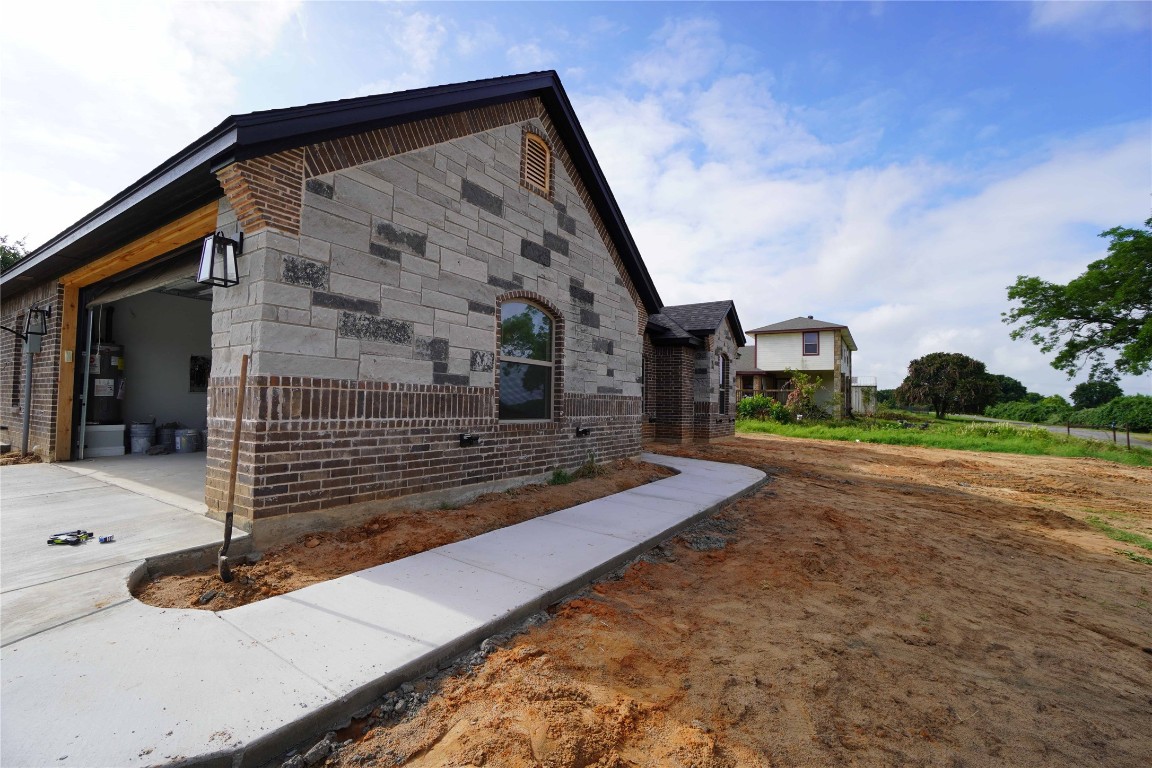 960 Lake Drive Weatherford TX 76085