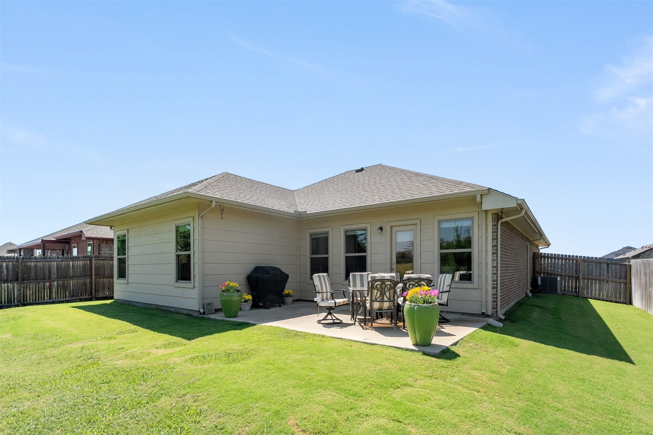 106 Willowbend Loop Mabank TX 75147