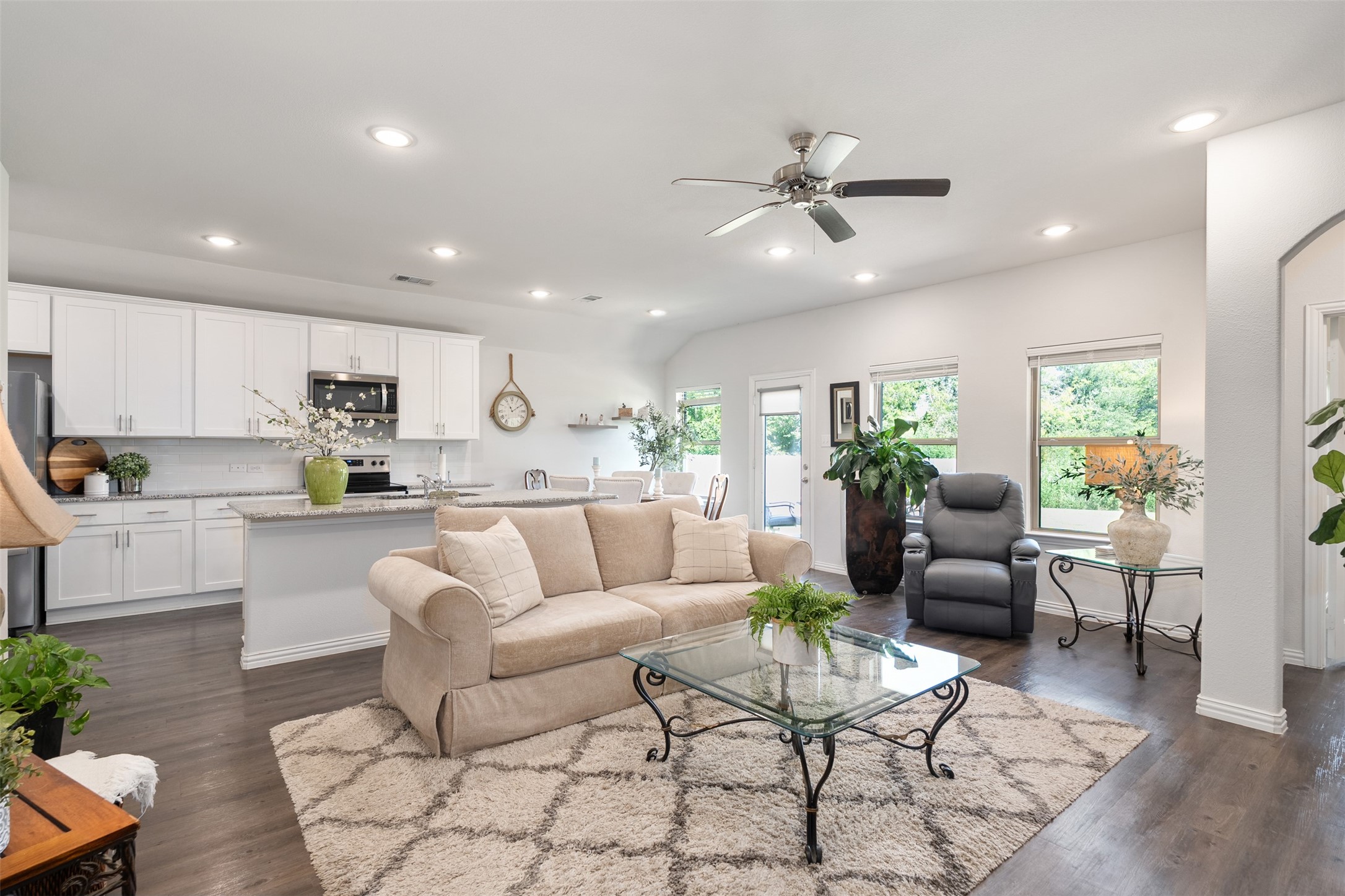 106 Willowbend Loop Mabank TX 75147