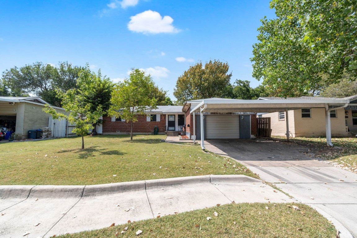 3713 Gene Lane Haltom City TX 76117