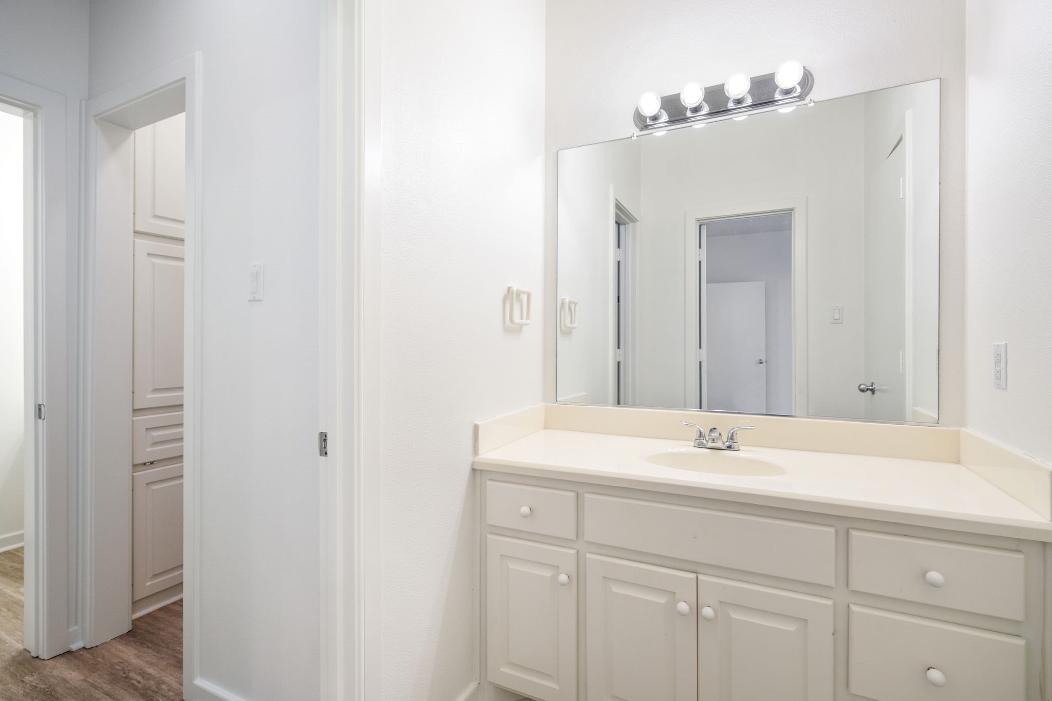 2113 Valley View Drive Cedar Hill TX 75104