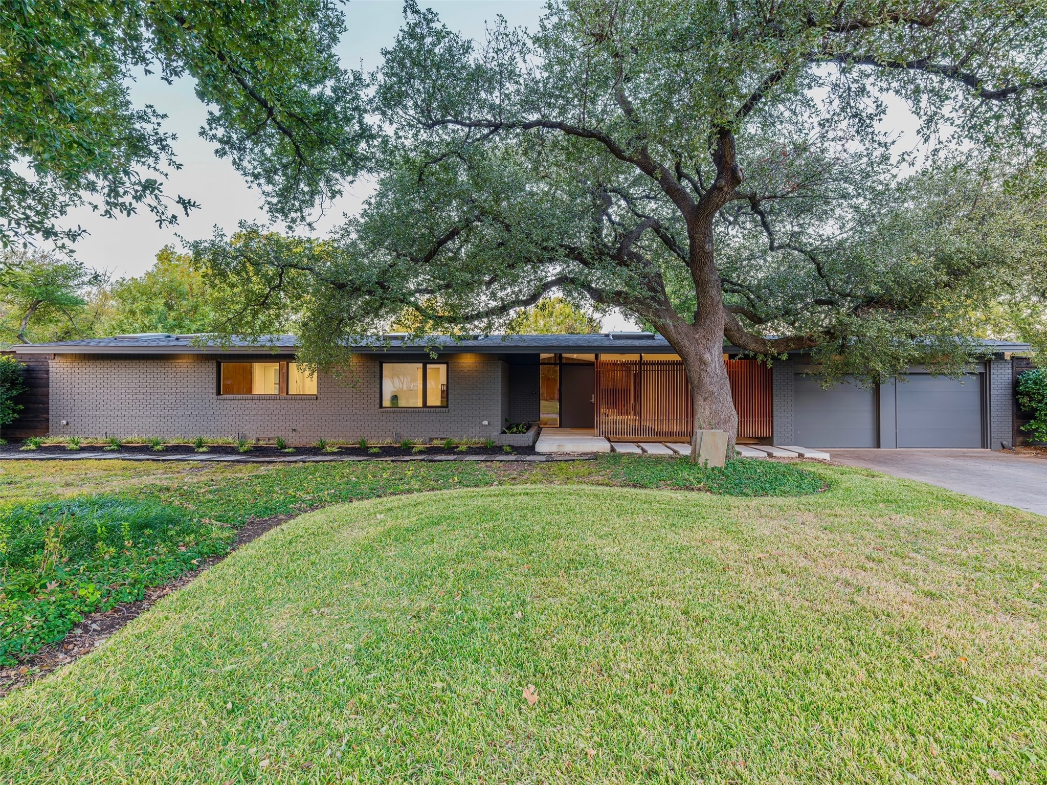 10219 Rosser Road Dallas TX 75229