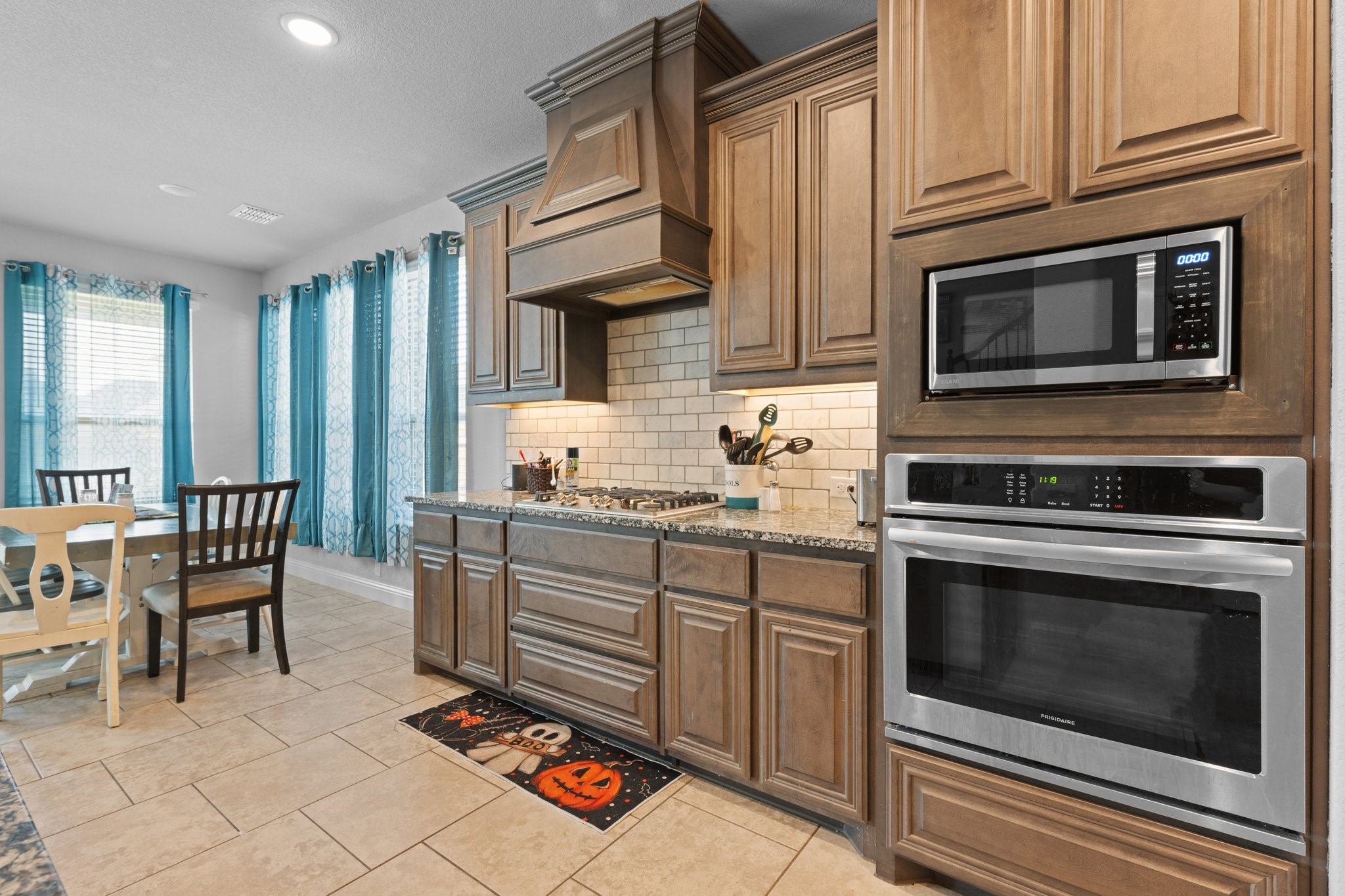 1112 Bear Oak Drive Burleson TX 76028