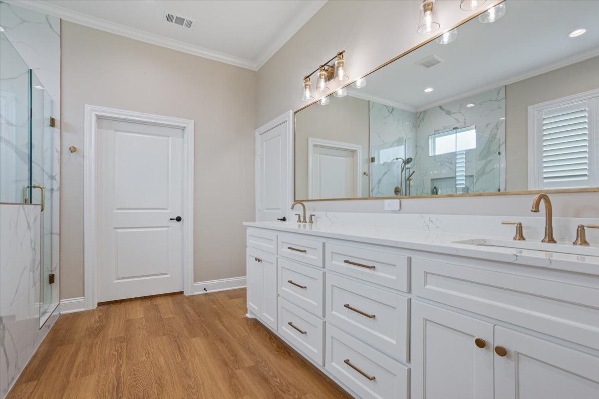 11011 King's Canyon Woodway TX 76712