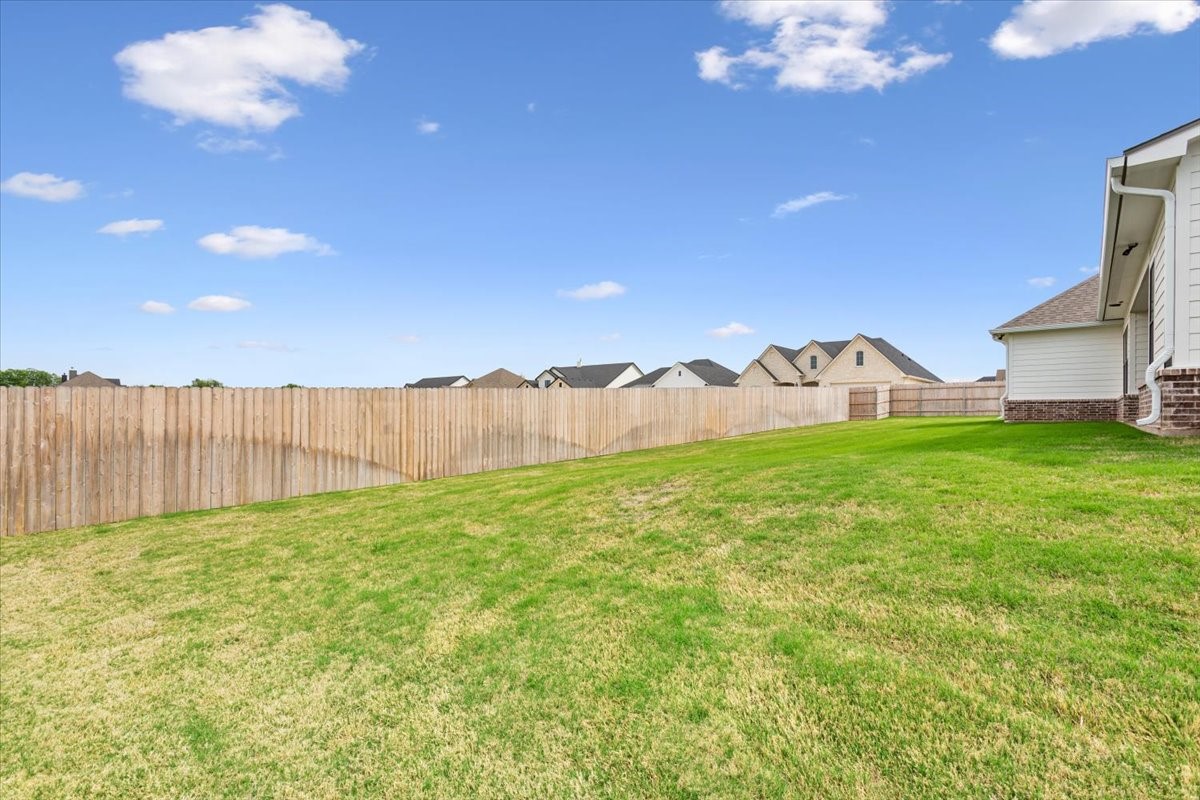 11011 King's Canyon Woodway TX 76712