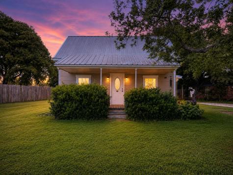 302 Tower Road Rio Vista TX 76093