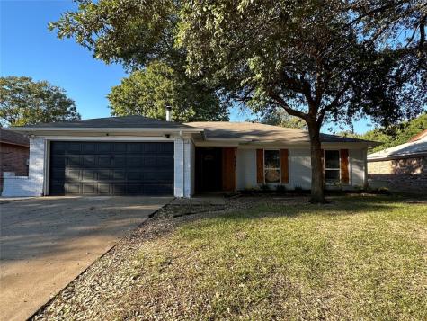 528 Clover Drive Saginaw TX 76179