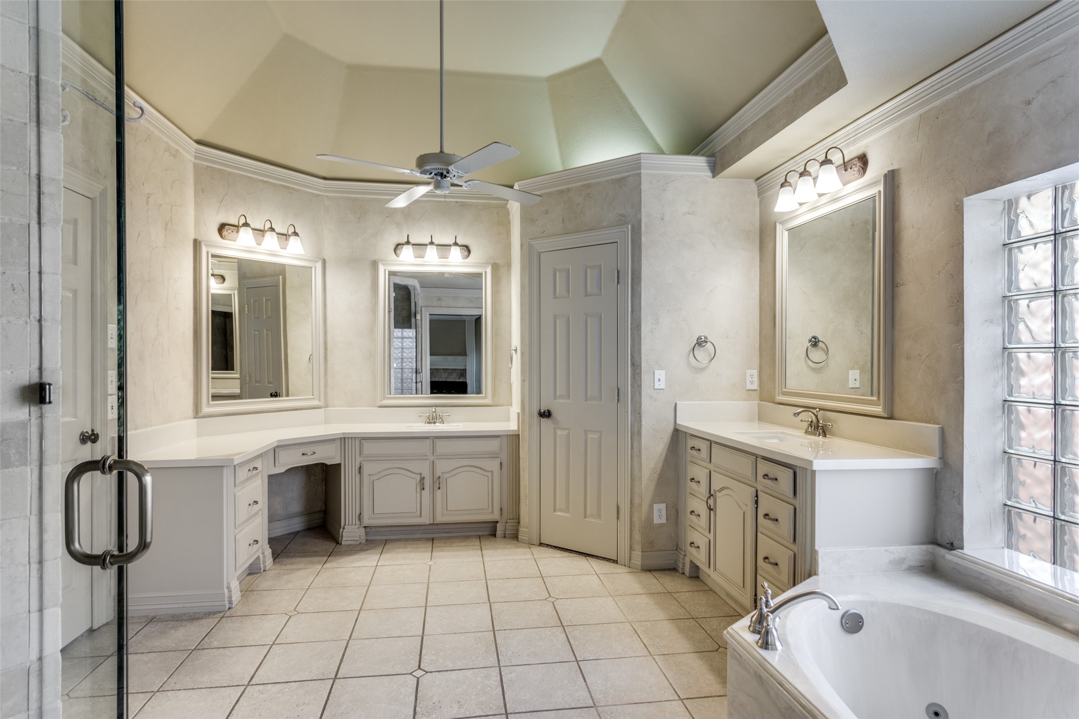 910 Saddlebrook Drive Colleyville TX 76034