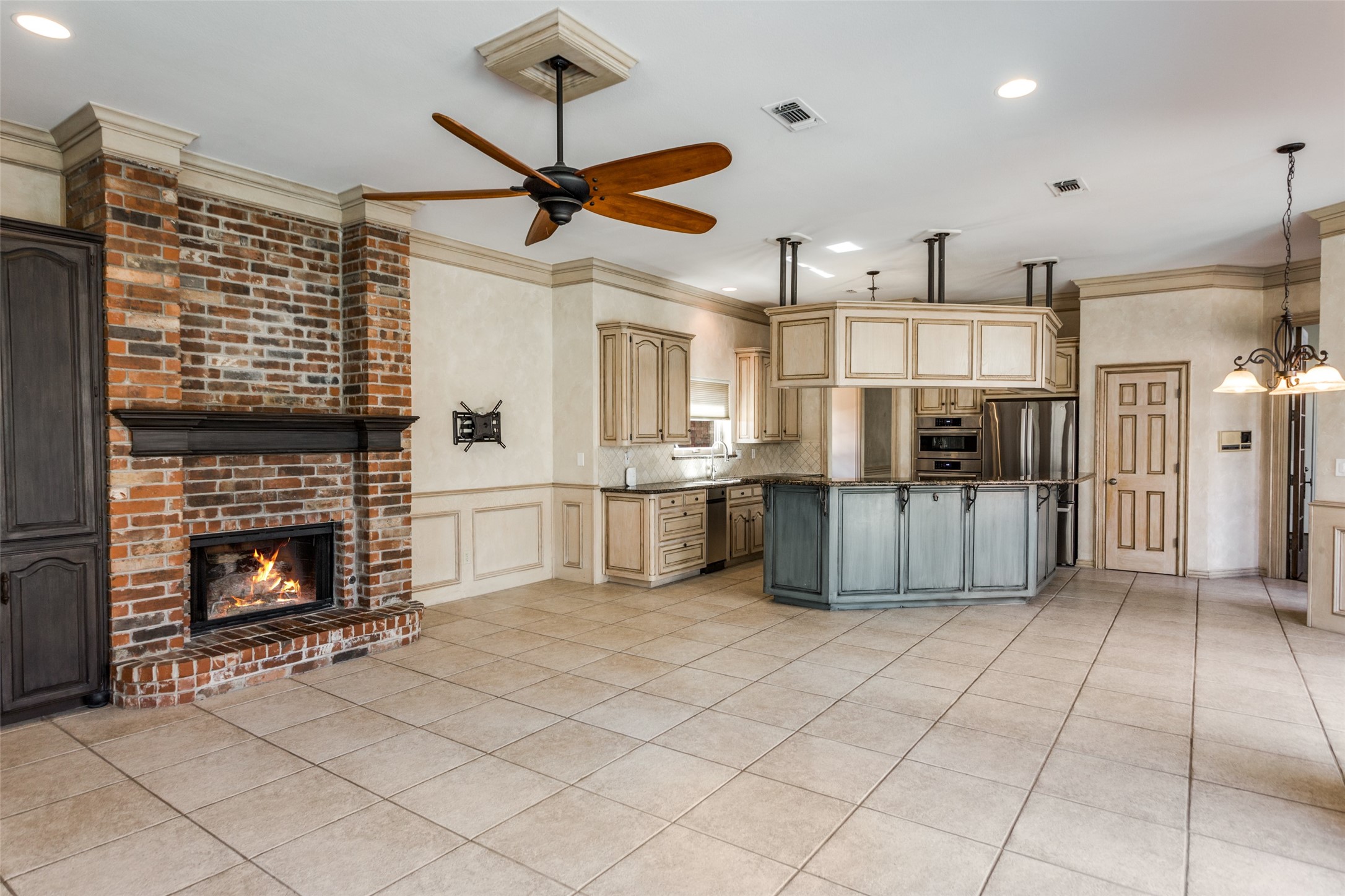 910 Saddlebrook Drive Colleyville TX 76034