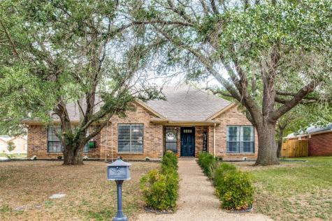 414 Mcanear Street Cleburne TX 76033