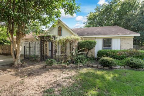 413 Texas Avenue Hewitt TX 76643
