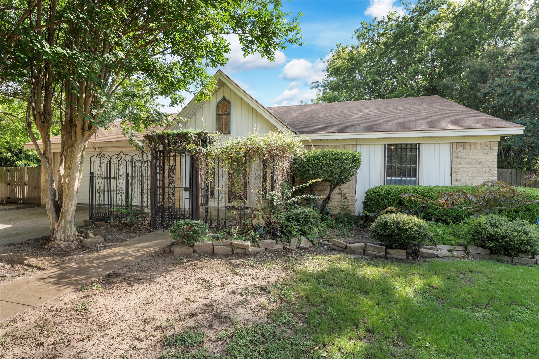 413 Texas Avenue Hewitt TX 76643