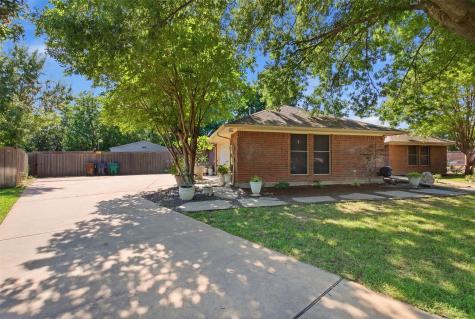2505 Hillview Court Denton TX 76209
