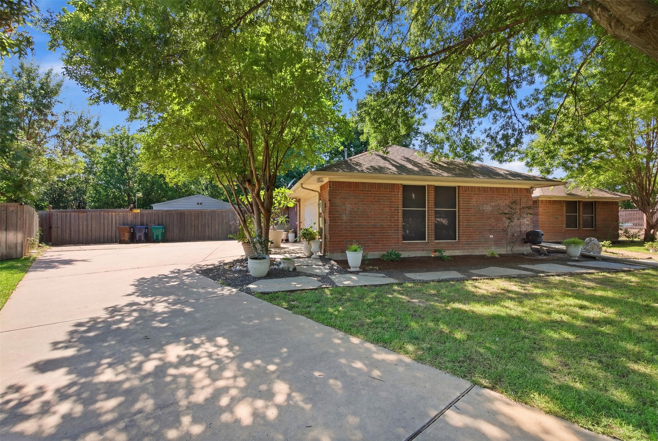 2505 Hillview Court Denton TX 76209