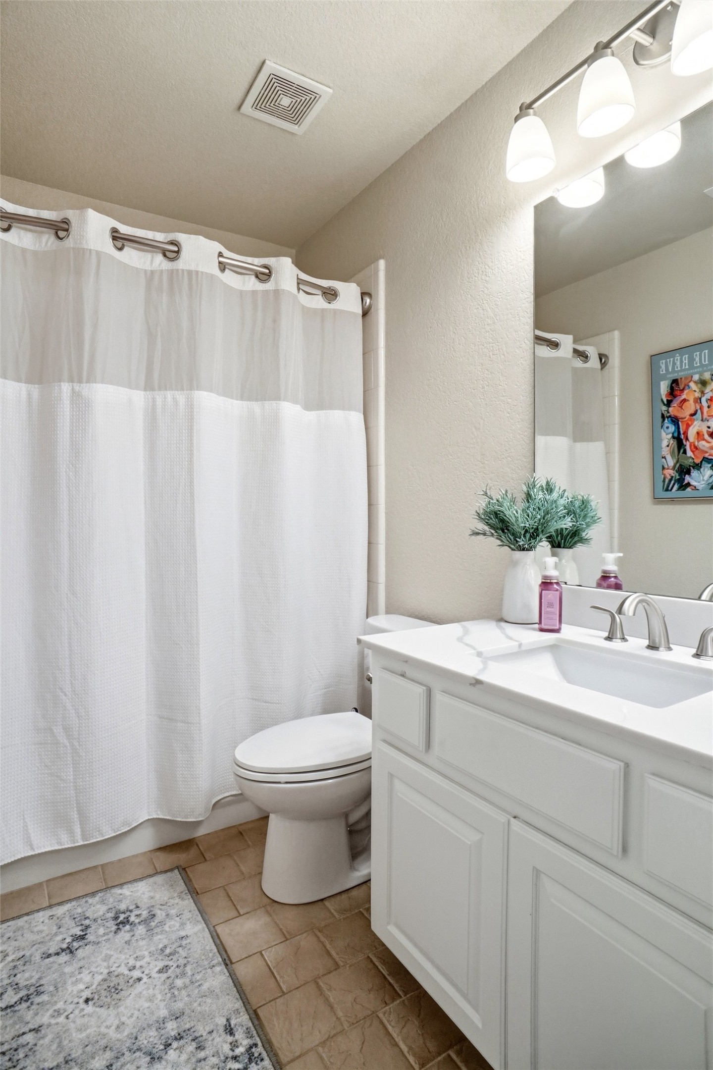 2433 Folkstone Way Bedford TX 76021