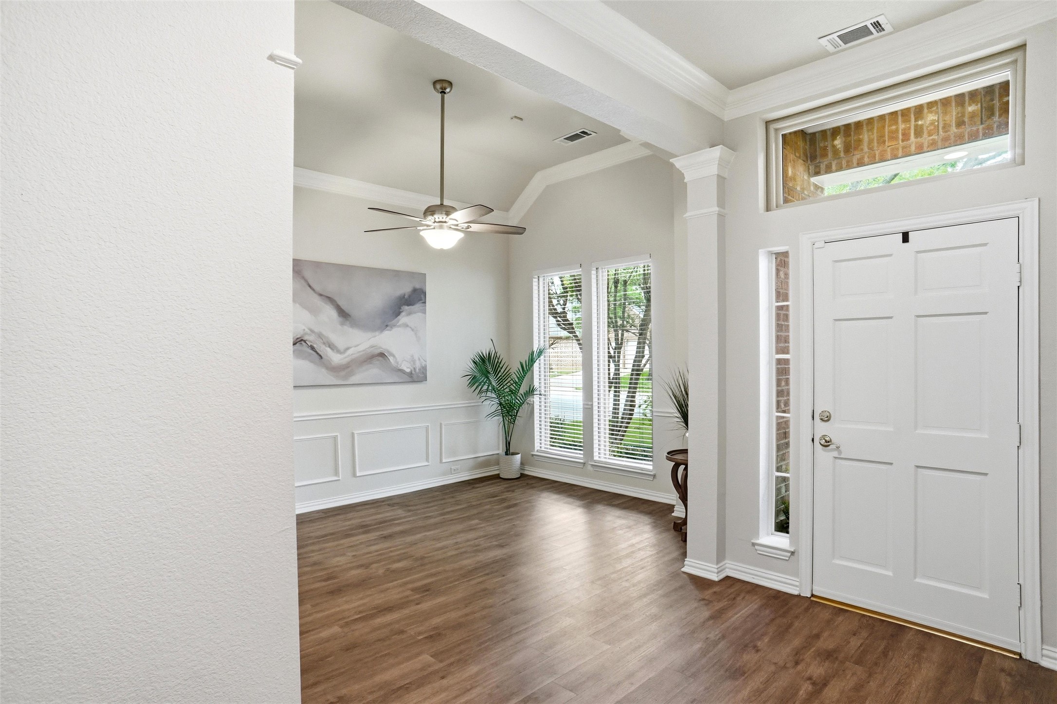 2433 Folkstone Way Bedford TX 76021