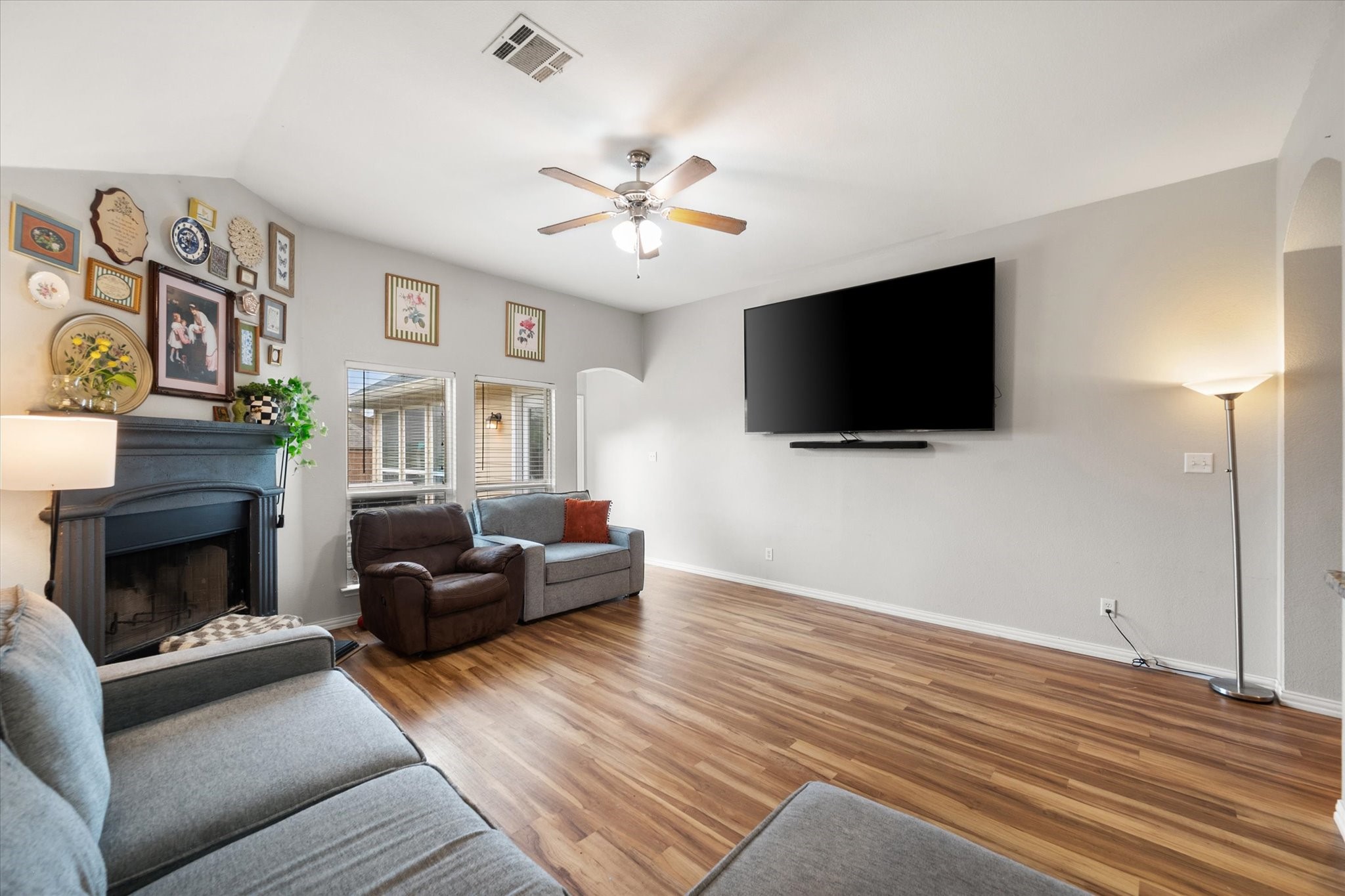1650 Country Hills Drive Waxahachie TX 75165
