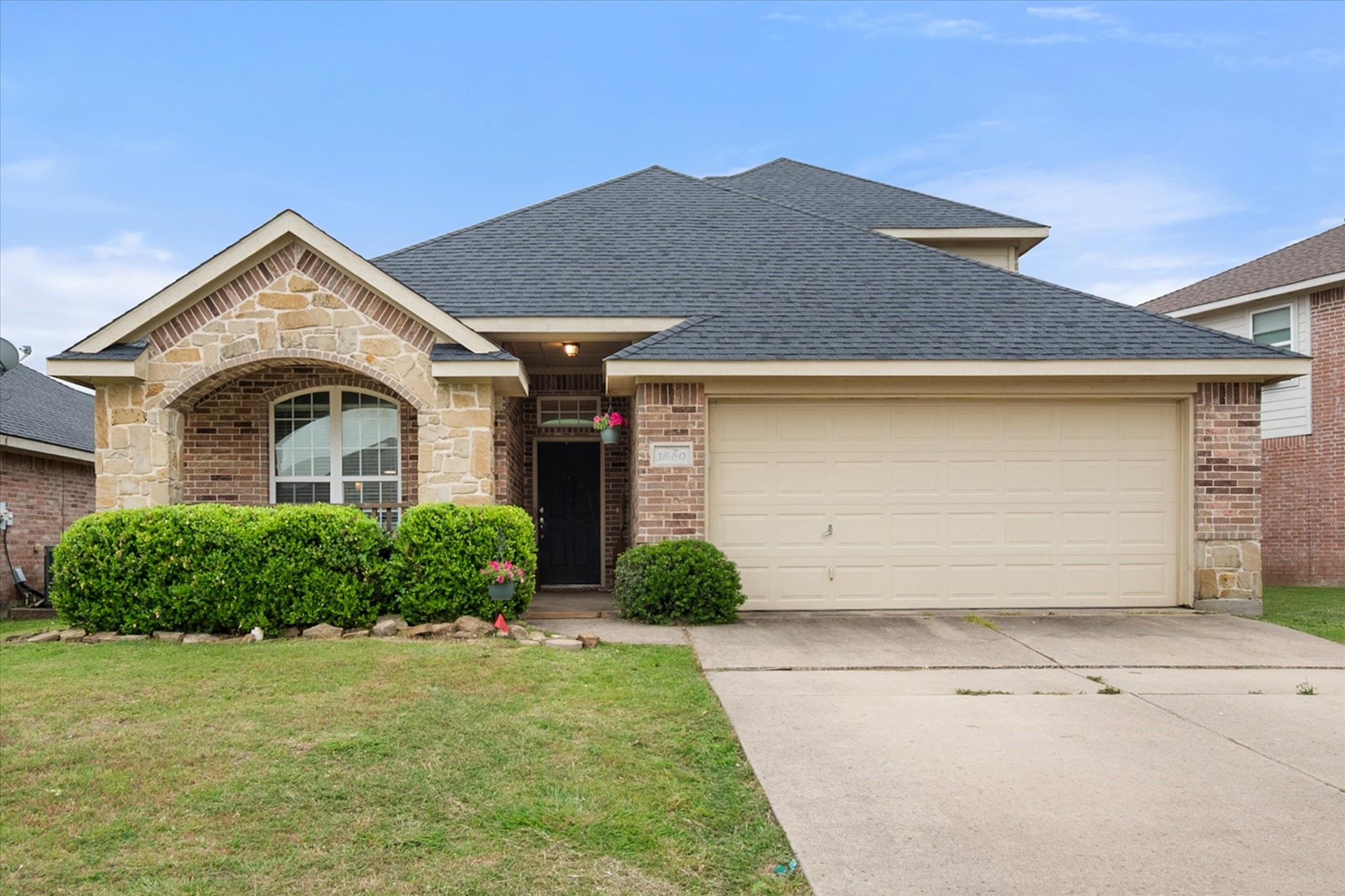 1650 Country Hills Drive Waxahachie TX 75165