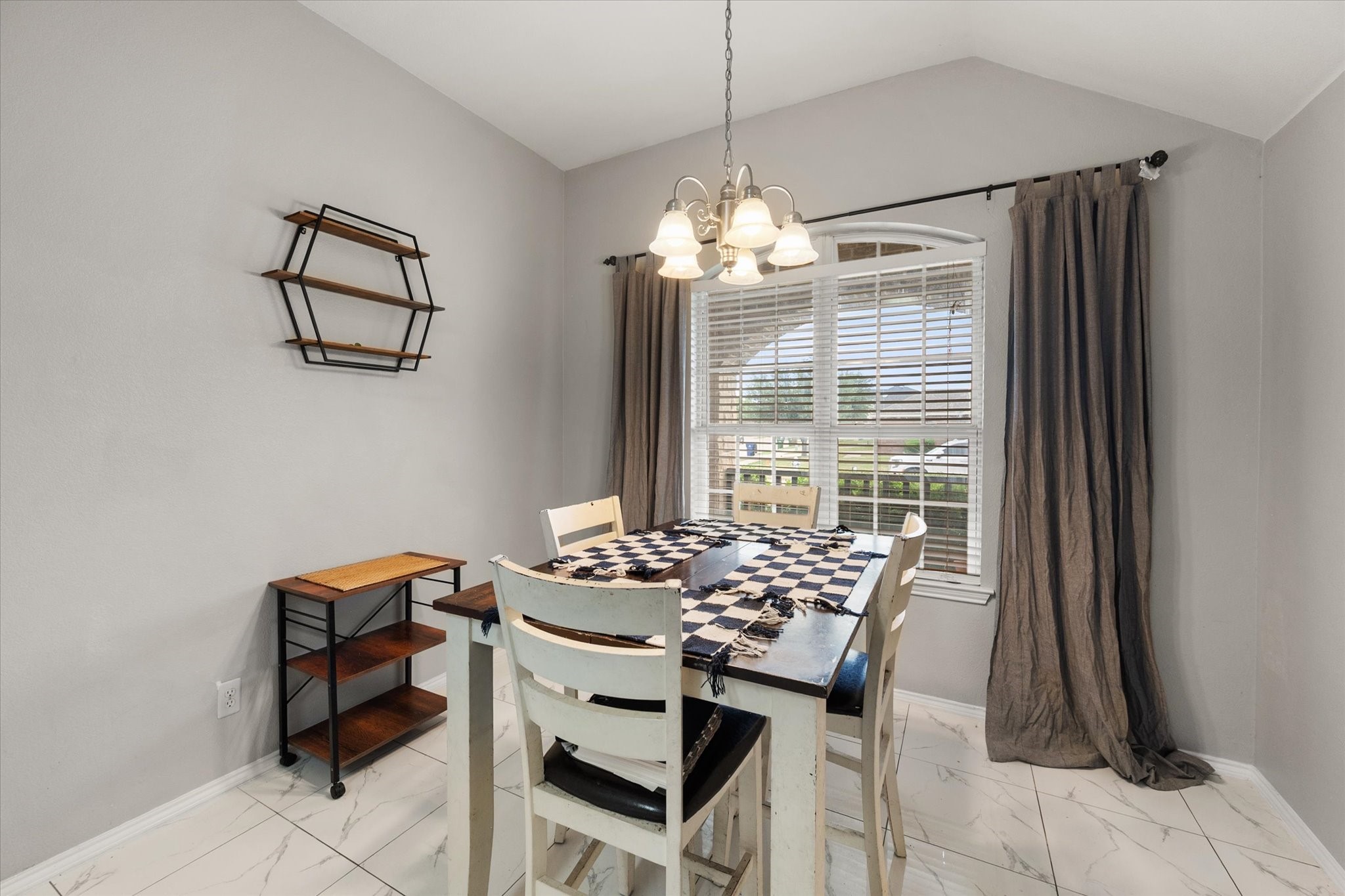 1650 Country Hills Drive Waxahachie TX 75165