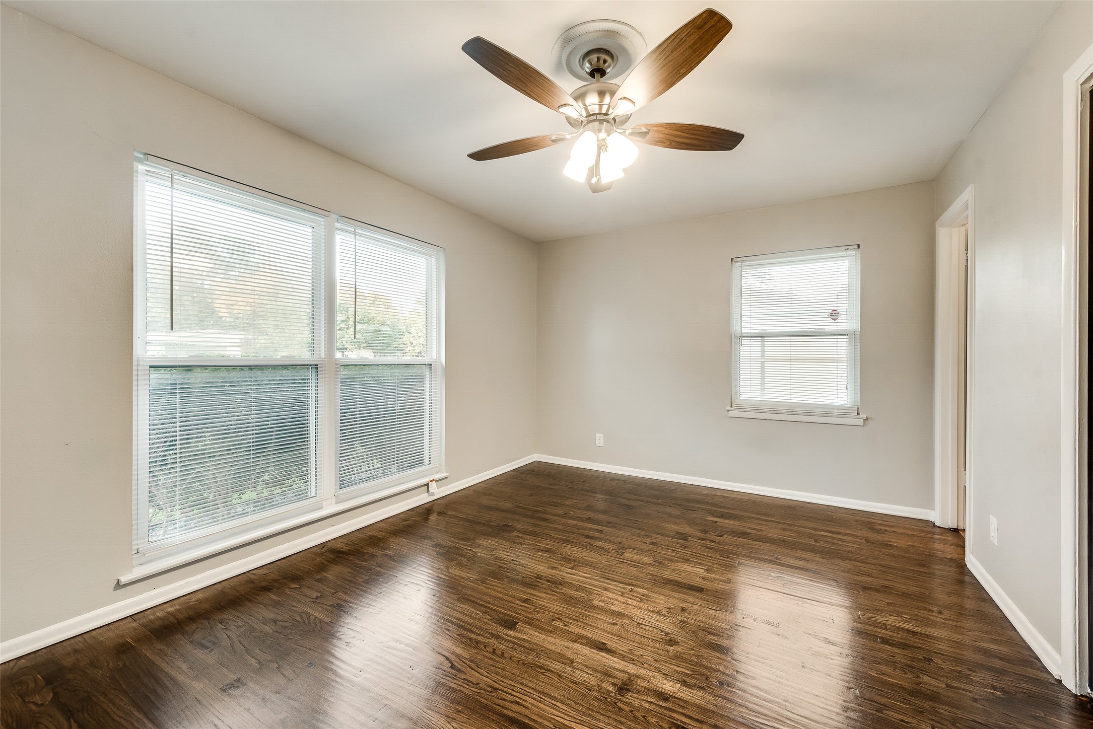 2536 Maverick Avenue Dallas TX 75228