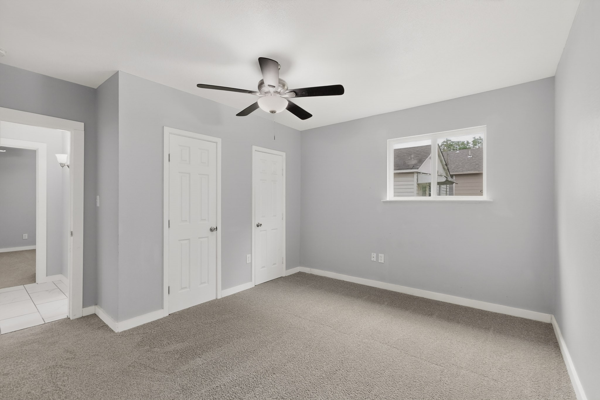 907 Ogden Avenue Cockrell Hill TX 75211