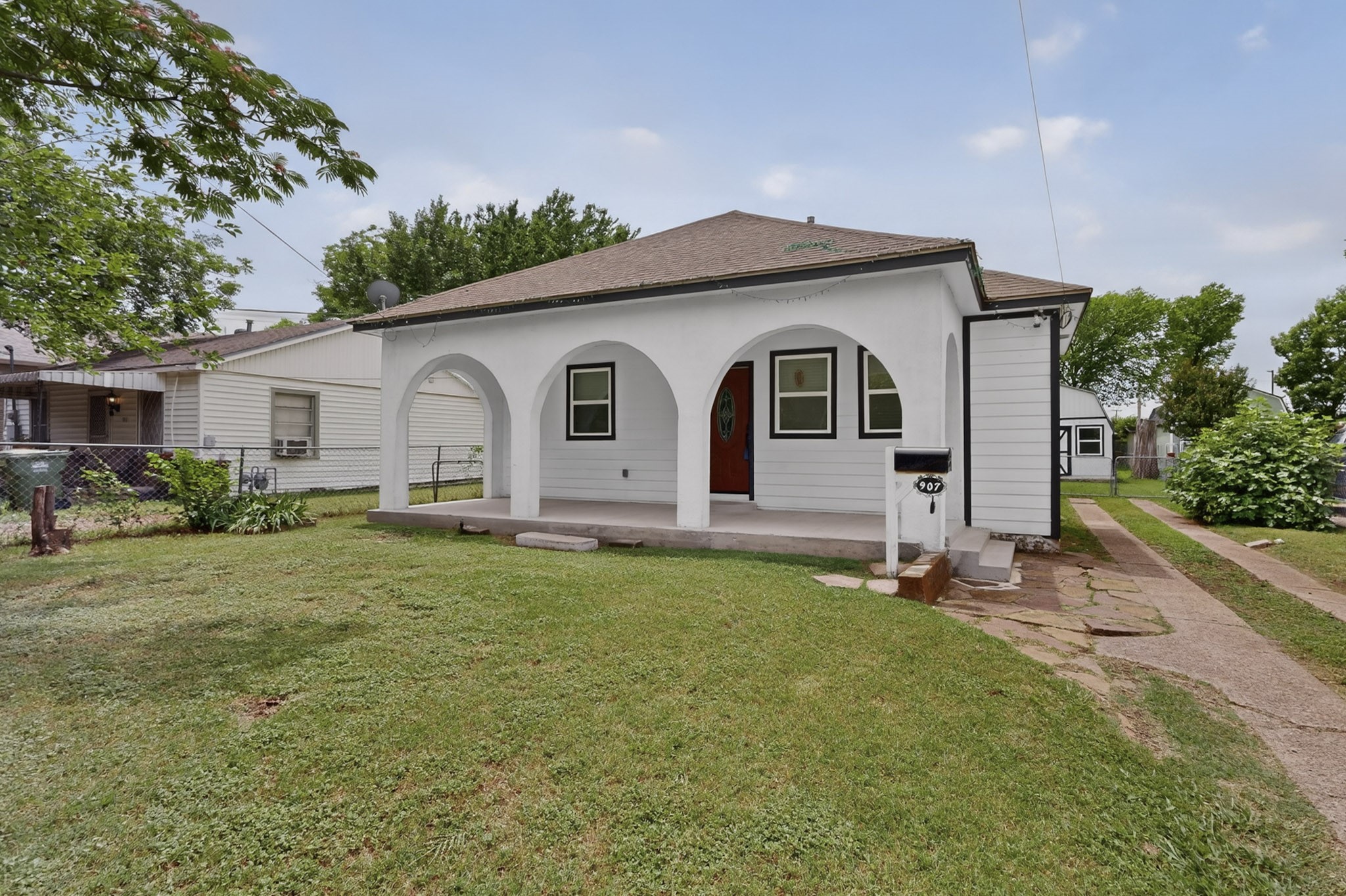 907 Ogden Avenue Cockrell Hill TX 75211