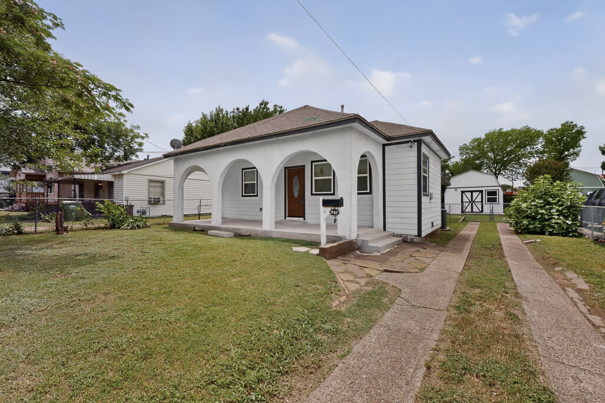 907 Ogden Avenue Cockrell Hill TX 75211