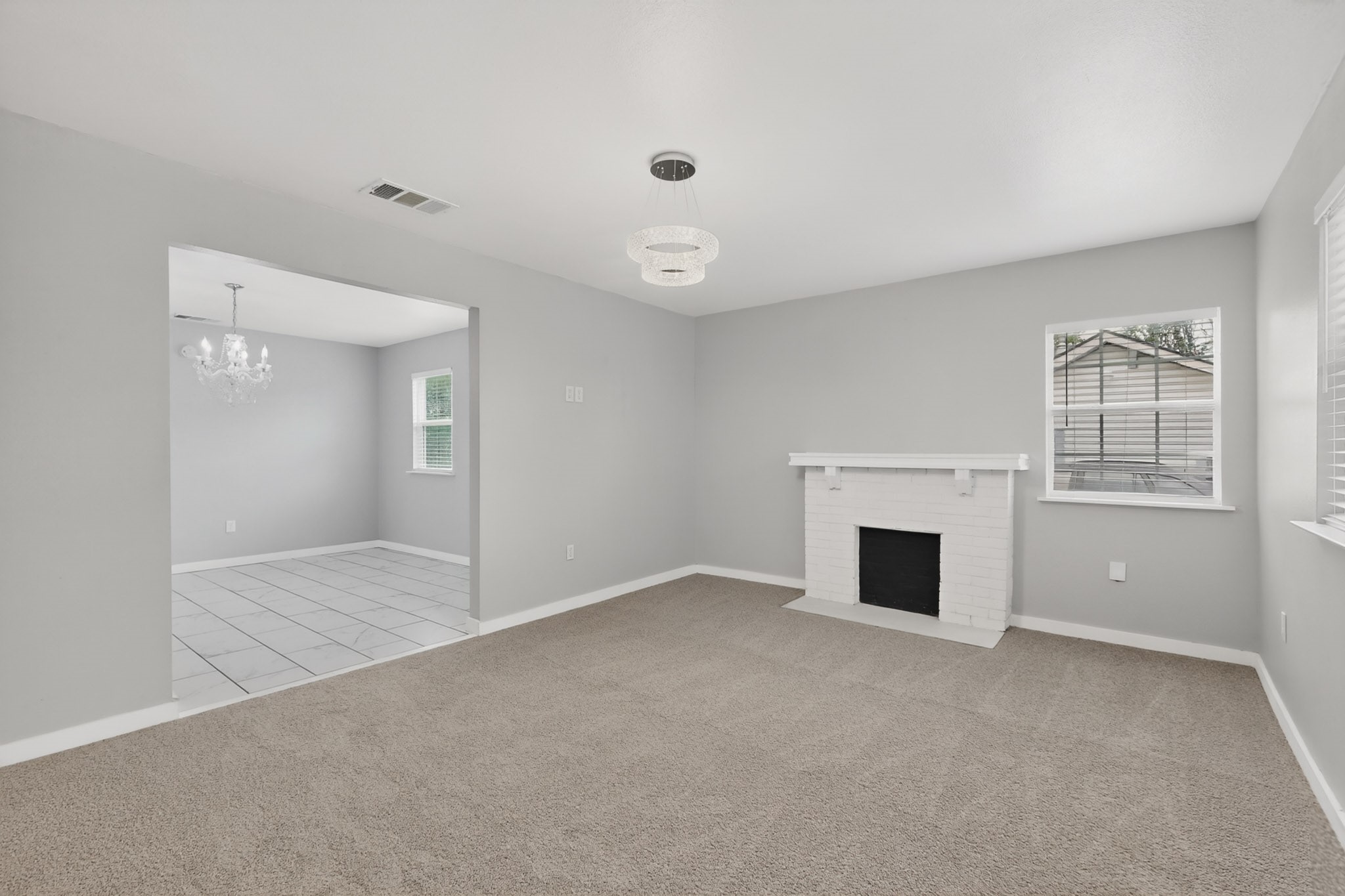 907 Ogden Avenue Cockrell Hill TX 75211