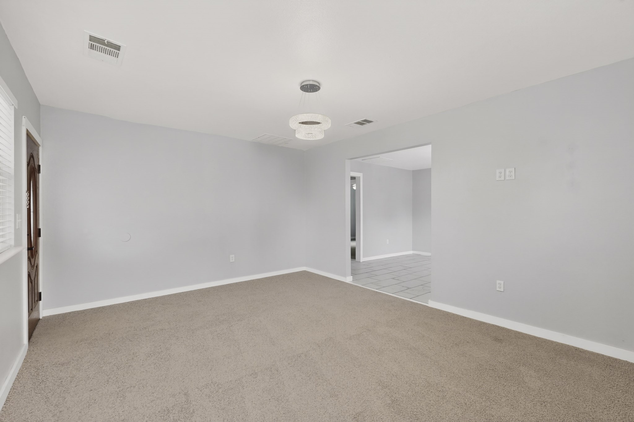 907 Ogden Avenue Cockrell Hill TX 75211