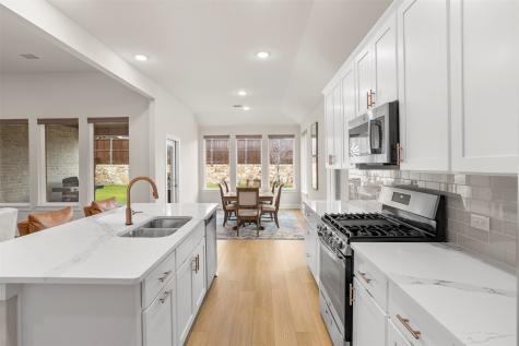 2446 Pebble Bank Lane Midlothian TX 76065