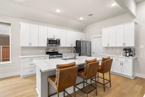 2446 Pebble Bank Lane Midlothian TX 76065
