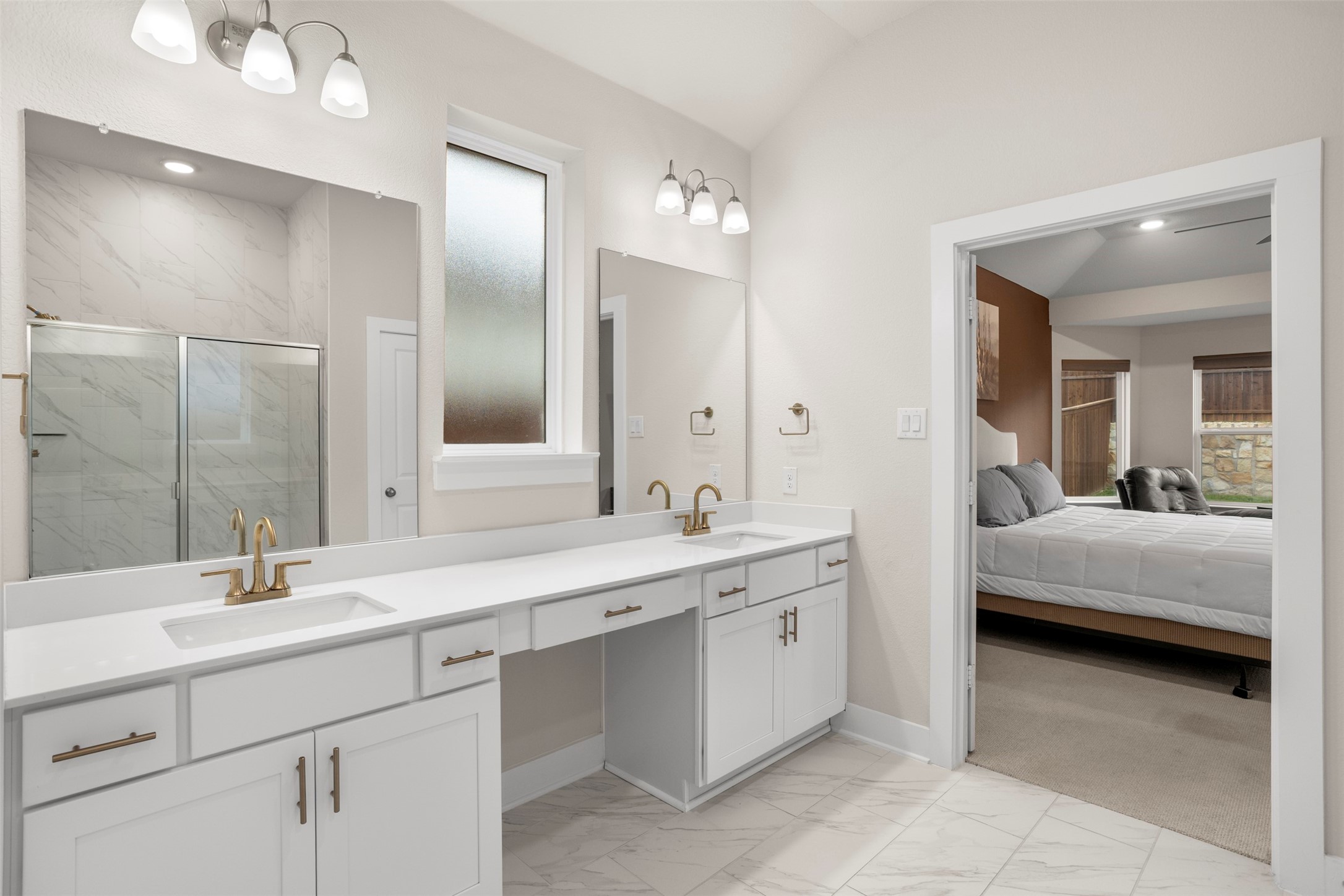 2446 Pebble Bank Lane Midlothian TX 76065