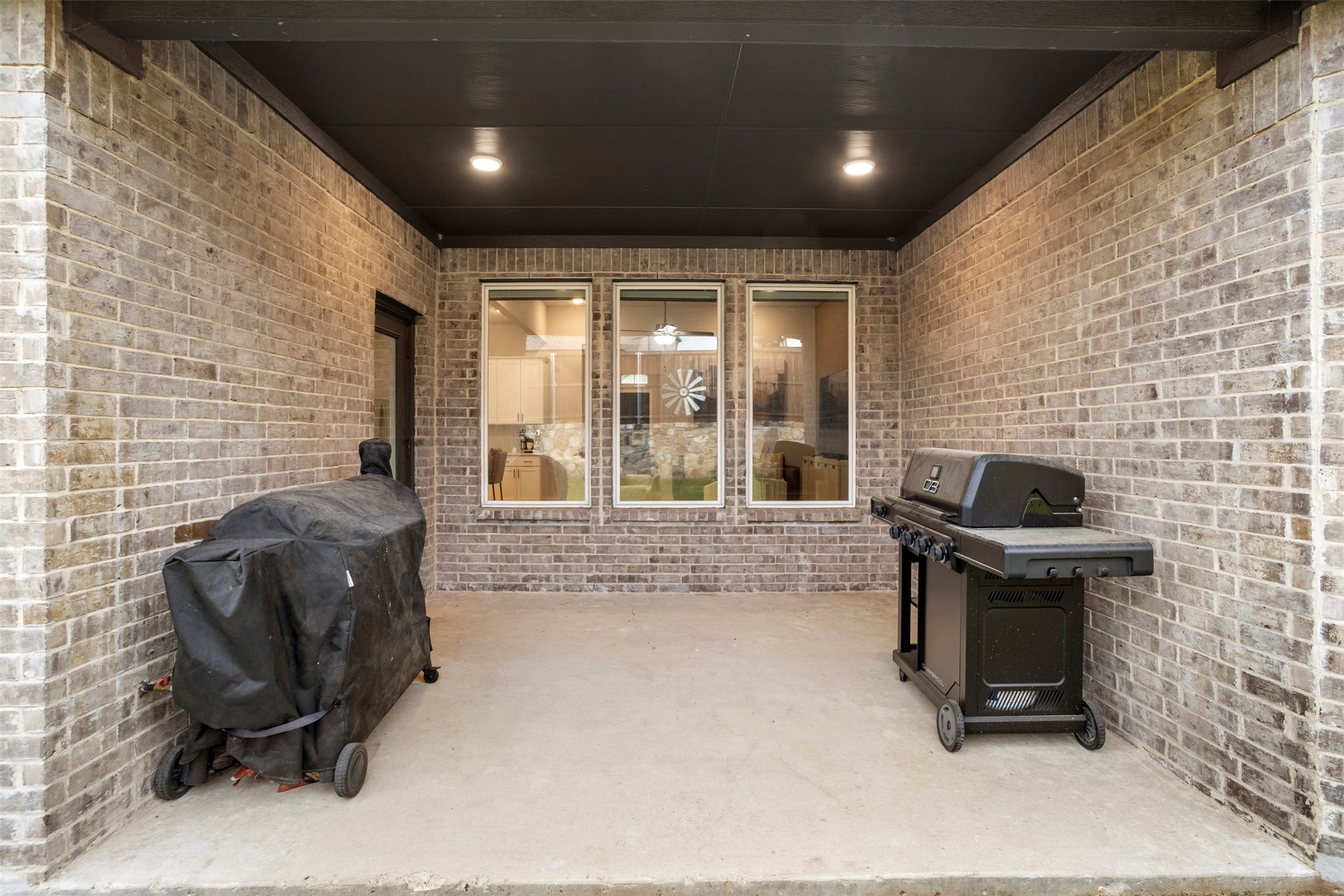 2446 Pebble Bank Lane Midlothian TX 76065