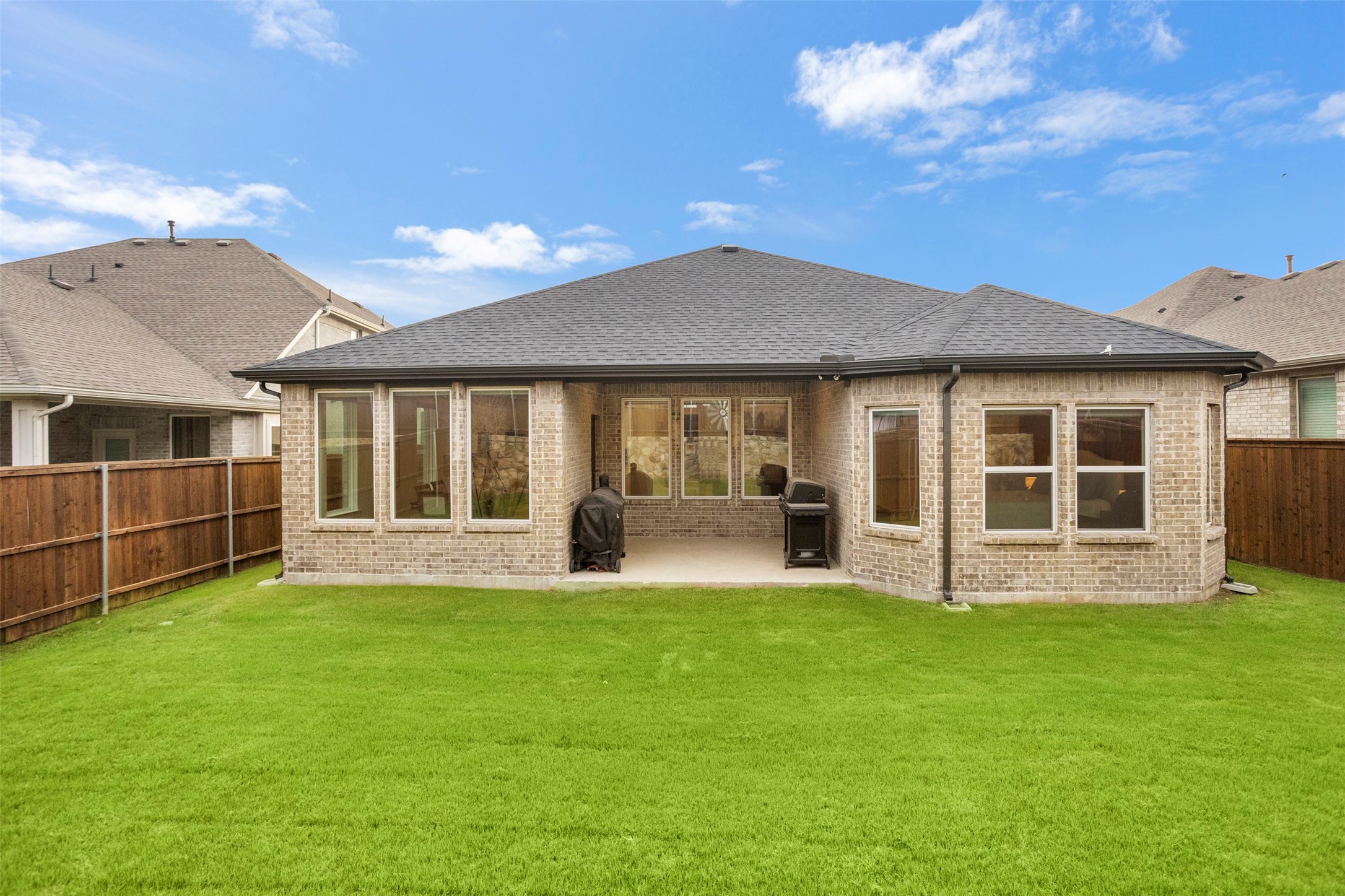2446 Pebble Bank Lane Midlothian TX 76065