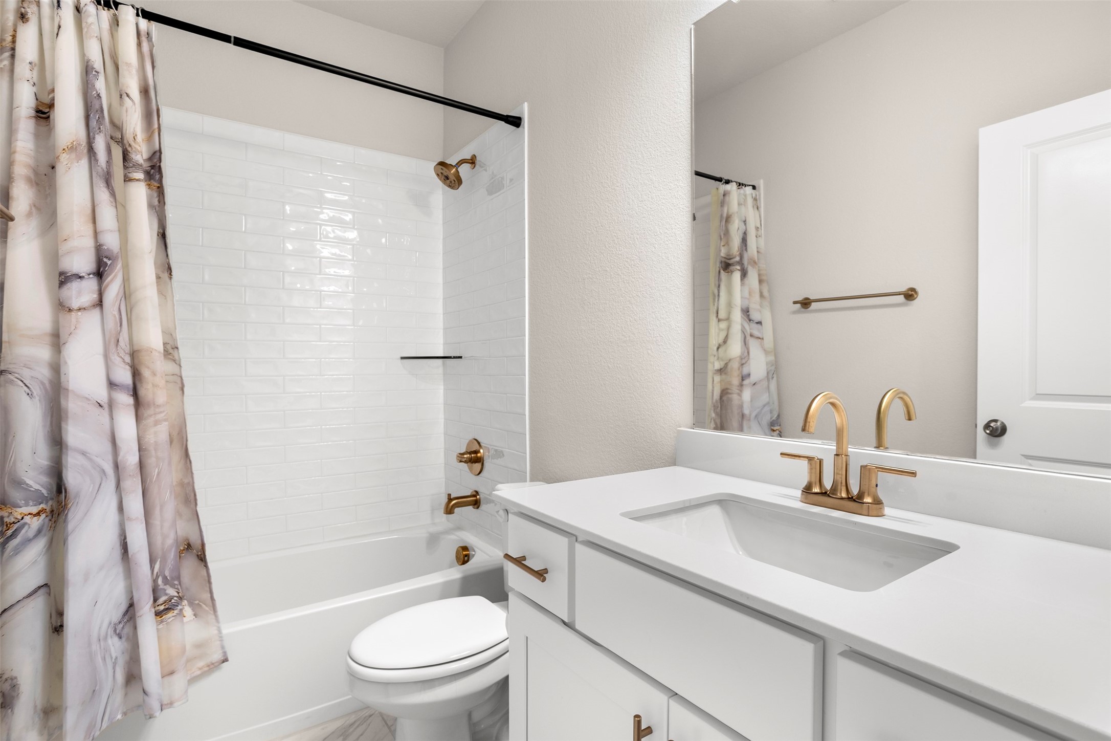 2446 Pebble Bank Lane Midlothian TX 76065
