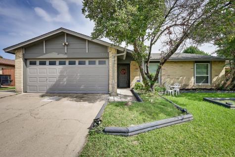 702 Brian Drive Grand Prairie TX 75052