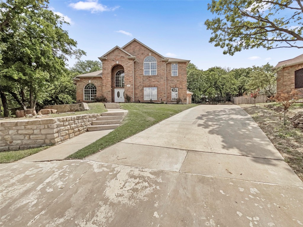 812 Buffalo Court Crowley TX 76036