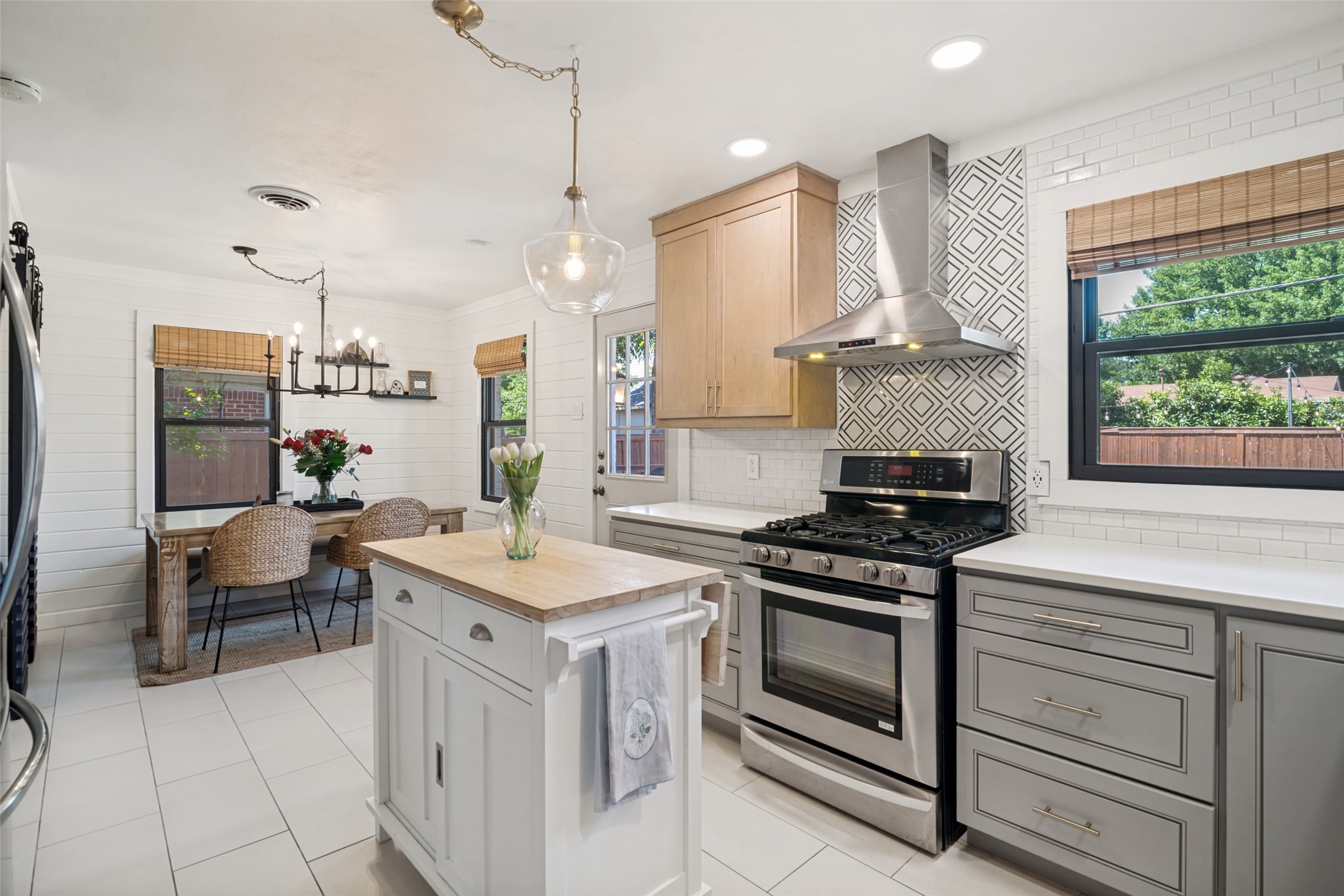 11363 Rupley Lane Dallas TX 75218