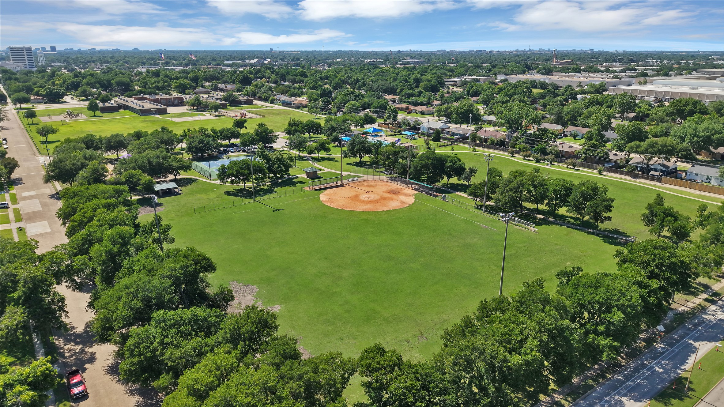 533 Fairview Drive Richardson TX 75081