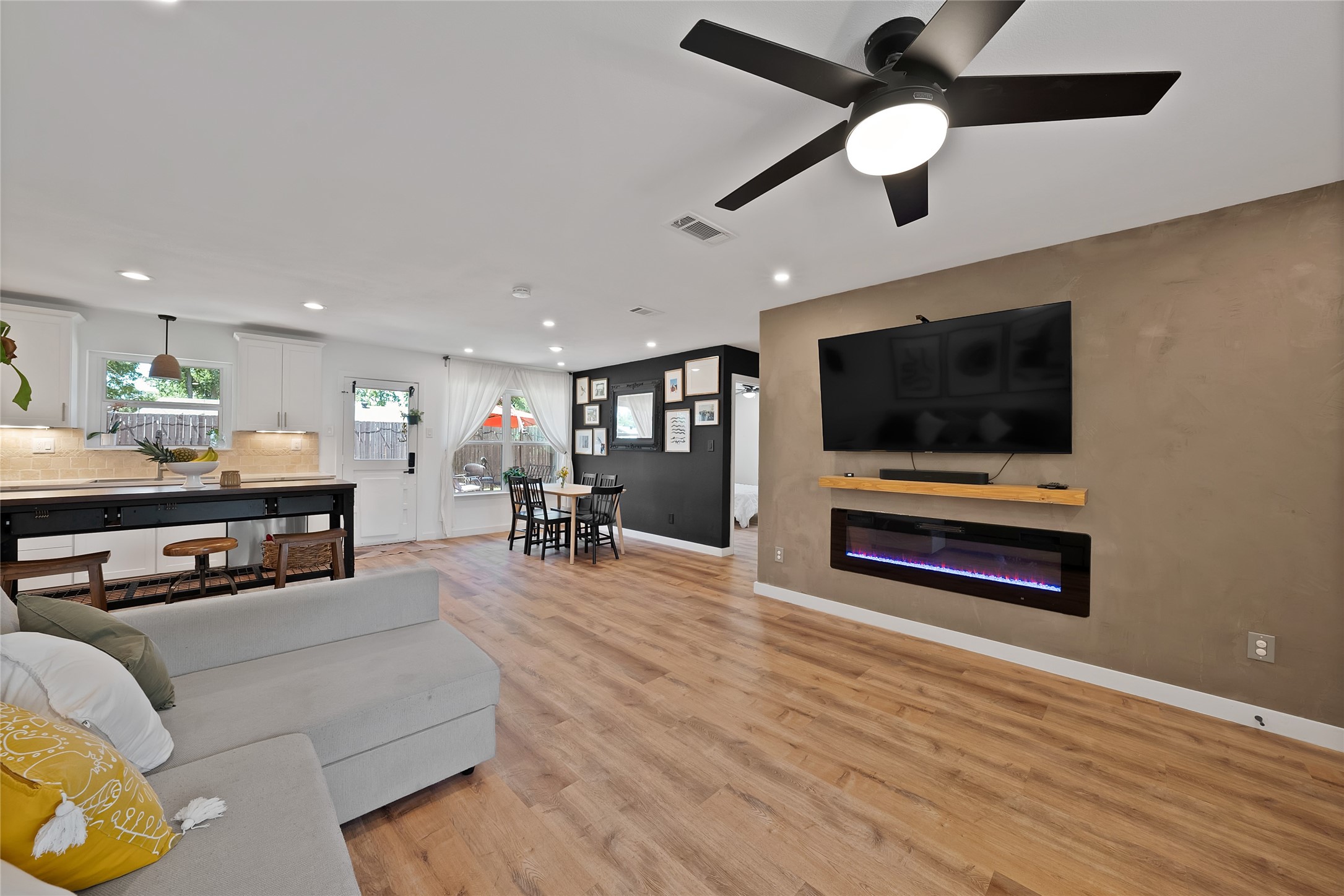 533 Fairview Drive Richardson TX 75081