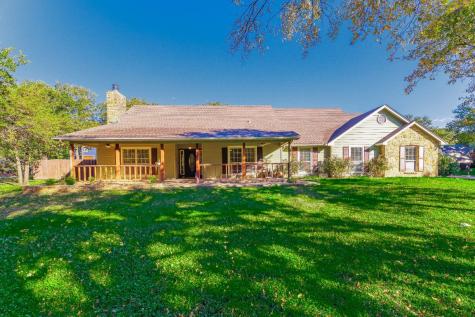 512 Post Oak Drive Newark TX 76071