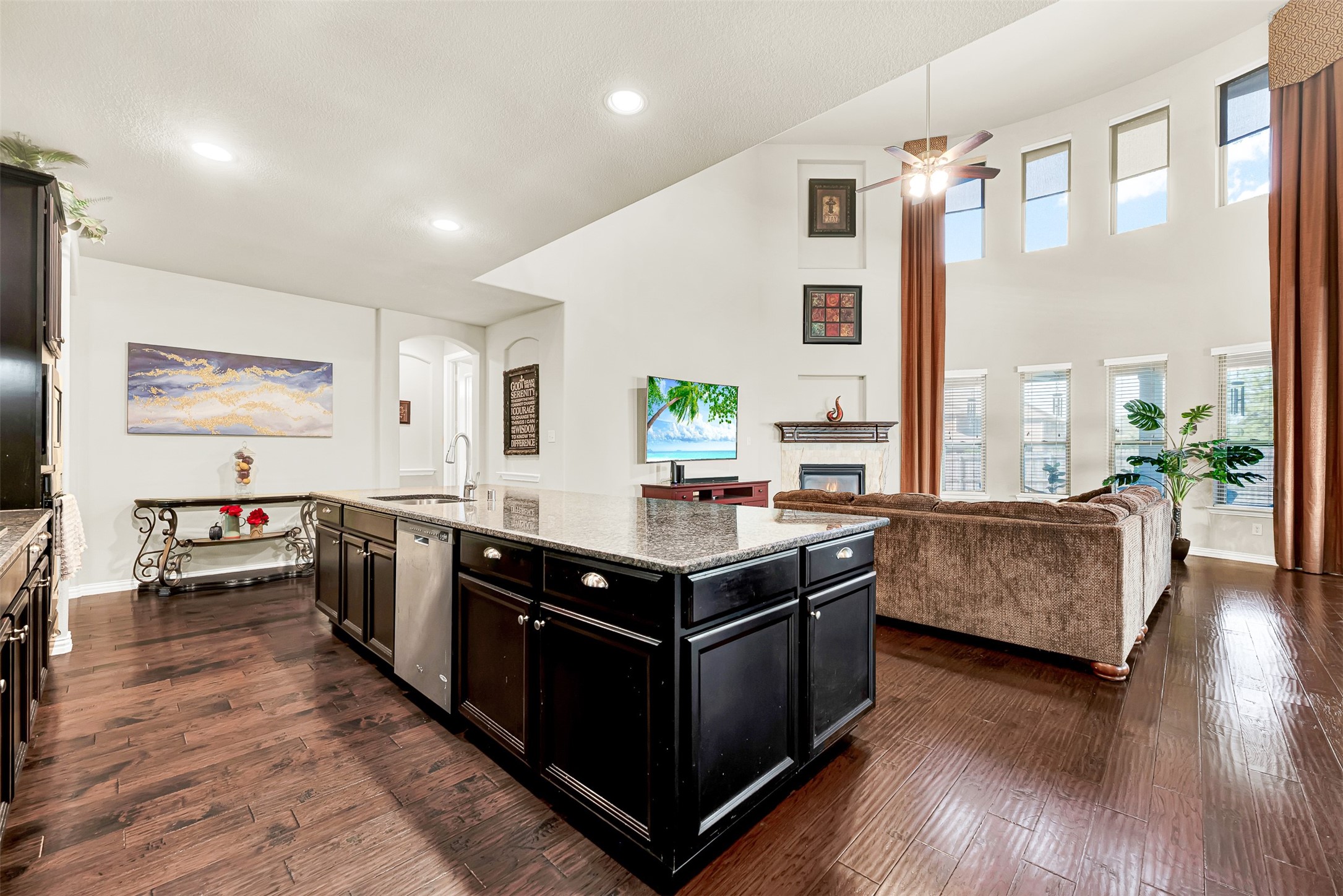 3925 Martha Avenue Sachse TX 75048