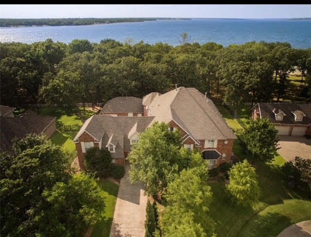 721 Paradise Cove Shady Shores TX 76208