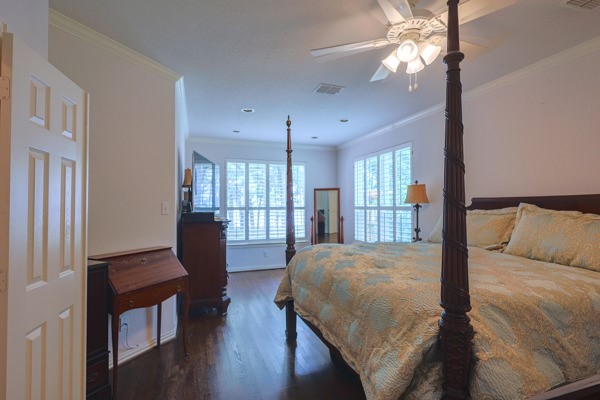 721 Paradise Cove Shady Shores TX 76208