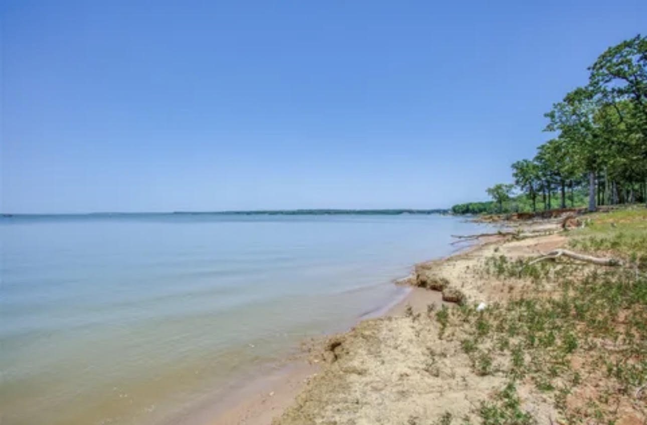 721 Paradise Cove Shady Shores TX 76208